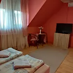 Buebaj Vendeghaz Гостевой дом