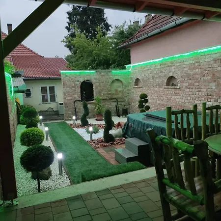 Buebaj Vendeghaz בית הארחה